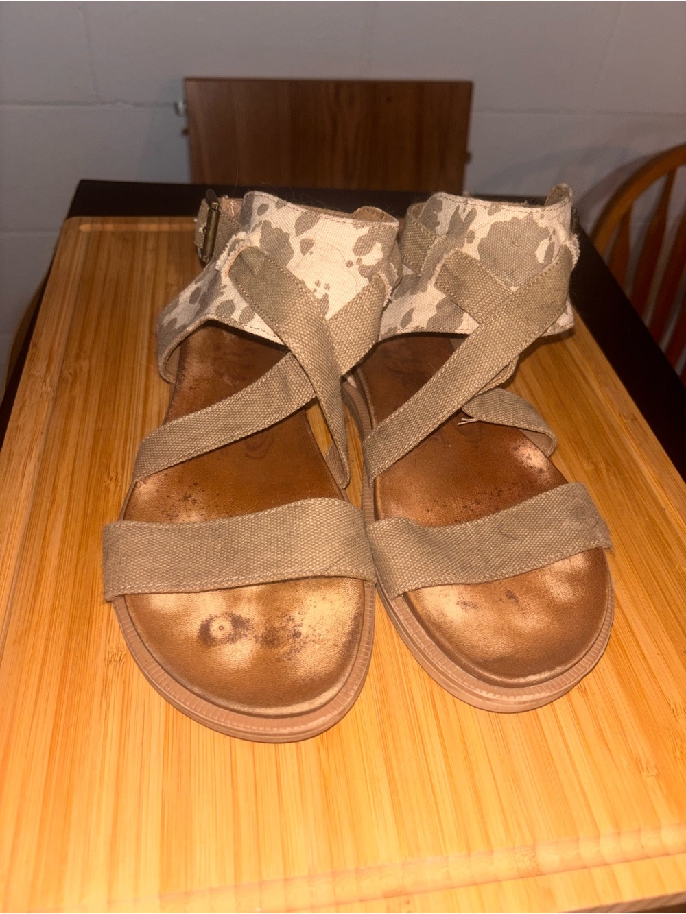 Very G Neutral Tan Crisscross Strappy Sandals